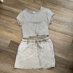 Casual Gray Cropped Top and Skirt Set